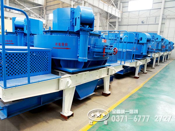 河卵石制砂機(jī)廠家車間一角 河卵石制砂機(jī)廠家車間一角