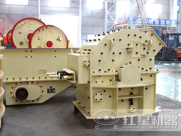 細碎機生產(chǎn)車間 細碎機生產(chǎn)車間