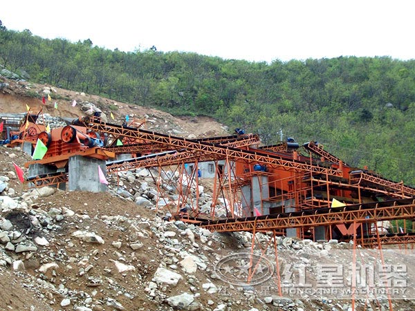 砂石生產(chǎn)線現(xiàn)場圖 砂石生產(chǎn)線現(xiàn)場圖