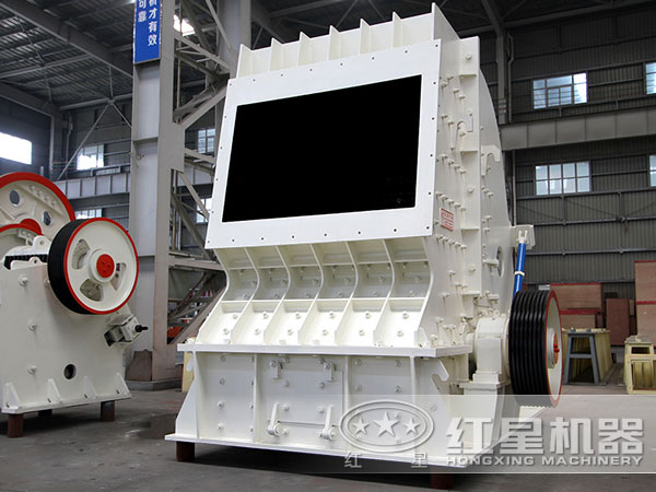 反擊式破碎機(jī)圖片 反擊式破碎機(jī)圖片