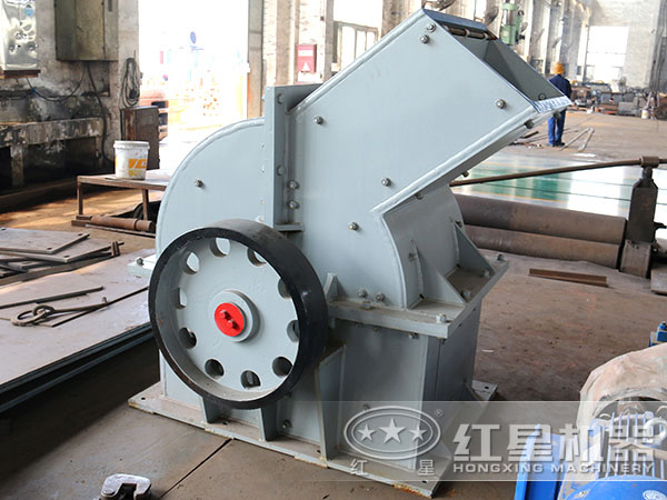 錘式破碎機生產(chǎn)車間 錘式破碎機生產(chǎn)車間