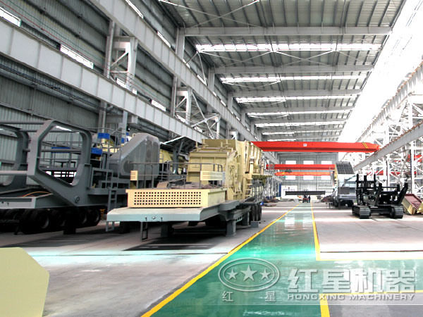 移動式破碎站生產(chǎn)車間 移動式破碎站生產(chǎn)車間