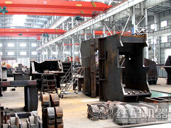 顎式破碎機生產(chǎn)車間 顎式破碎機生產(chǎn)車間