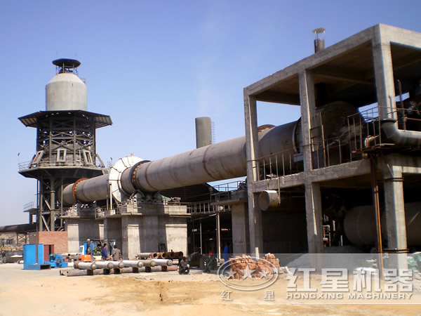 水泥回轉(zhuǎn)窯生產(chǎn)現(xiàn)場(chǎng) 水泥回轉(zhuǎn)窯生產(chǎn)現(xiàn)場(chǎng)