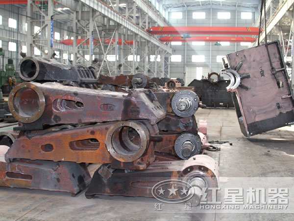 顎式破碎機(jī)生產(chǎn)車間 顎式破碎機(jī)生產(chǎn)車間