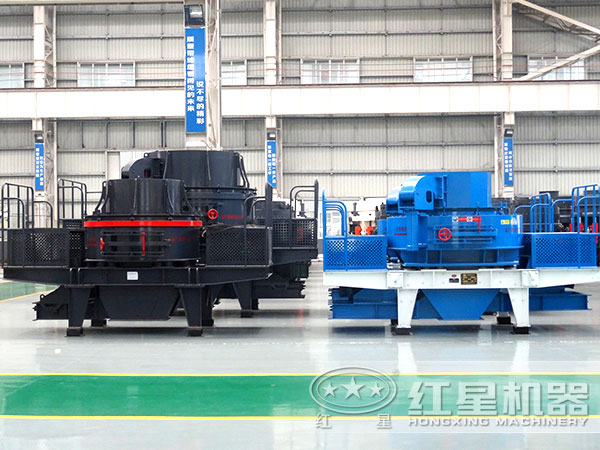 不同型號(hào)的制砂機(jī) 不同型號(hào)的制砂機(jī)