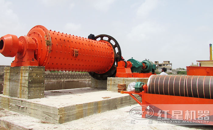 錳礦磁選生產(chǎn)線安裝現(xiàn)場(chǎng) 錳礦磁選生產(chǎn)線安裝現(xiàn)場(chǎng)