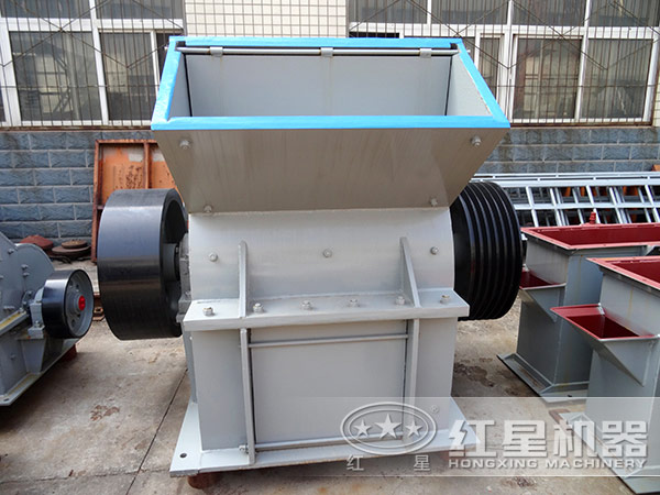 錘式破碎機(jī)生產(chǎn)車間 錘式破碎機(jī)生產(chǎn)車間