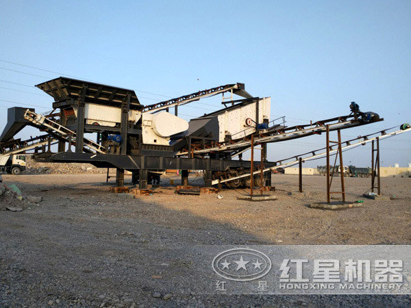 移動破碎站安裝客戶現場 移動破碎站安裝客戶現場