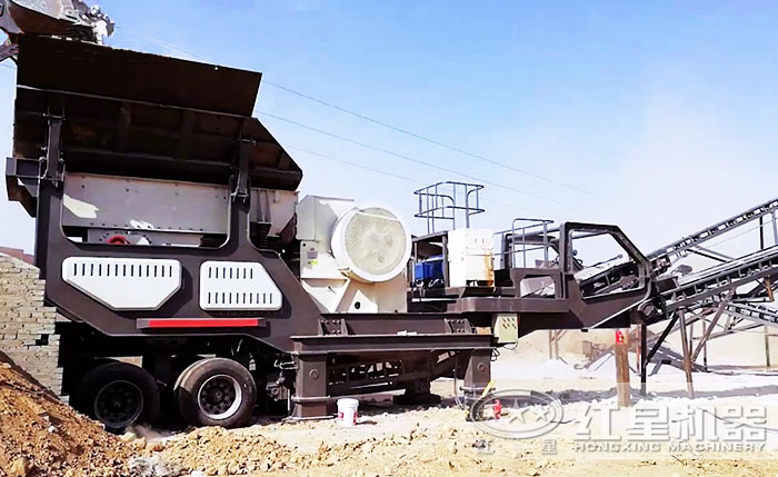 移動(dòng)式制砂機(jī)現(xiàn)場 移動(dòng)式制砂機(jī)現(xiàn)場