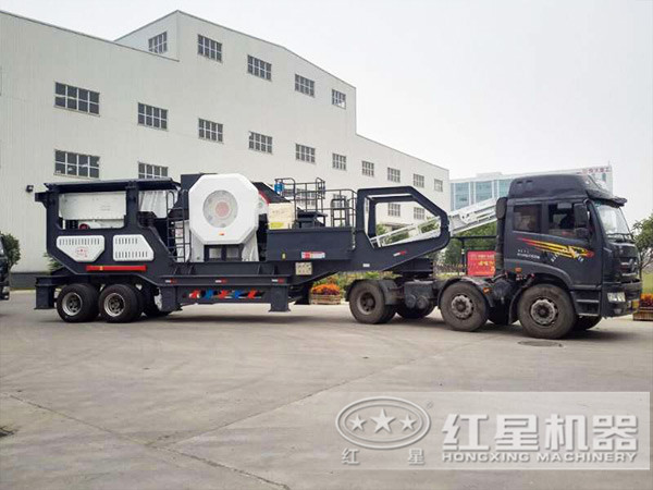 紅星流動(dòng)車(chē)制砂機(jī)發(fā)貨現(xiàn)場(chǎng) 紅星流動(dòng)車(chē)制砂機(jī)發(fā)貨現(xiàn)場(chǎng)