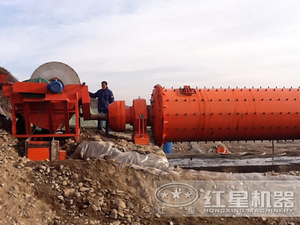 球磨機(jī)現(xiàn)場(chǎng) 球磨機(jī)現(xiàn)場(chǎng)