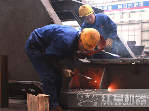 移動制砂機生產車間 移動制砂機生產車間