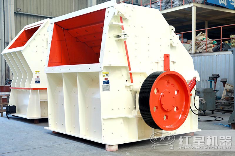 CI反擊式破碎機(jī) CI反擊式破碎機(jī)