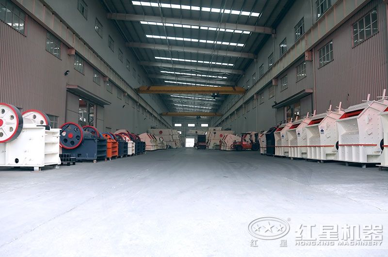 紅星機(jī)器生產(chǎn)的各種型號的破碎機(jī) 紅星機(jī)器生產(chǎn)的各種型號的破碎機(jī)