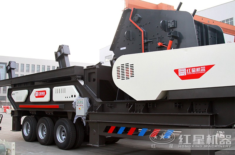 車(chē)載式破碎篩分一體機(jī)實(shí)拍 車(chē)載式破碎篩分一體機(jī)實(shí)拍