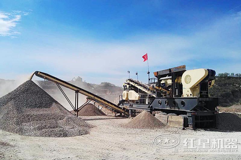 流動(dòng)打石機(jī)工作現(xiàn)場 流動(dòng)打石機(jī)工作現(xiàn)場