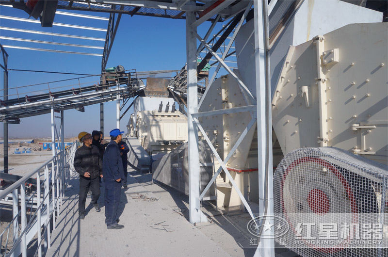 反擊破碎機安裝調試現場 反擊破碎機安裝調試現場