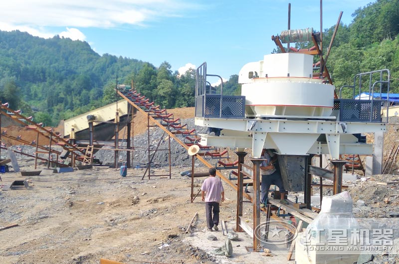 VSI沖擊式破碎機(jī)安裝現(xiàn)場 VSI沖擊式破碎機(jī)安裝現(xiàn)場