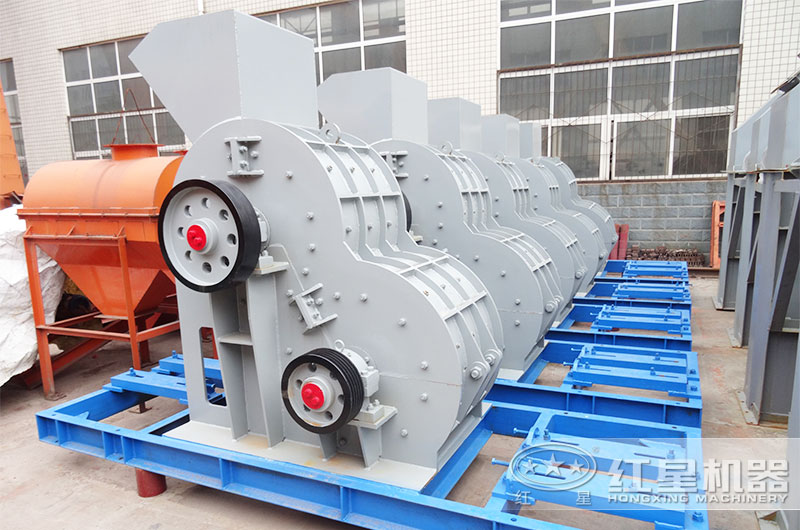 破碎赤泥可以用雙級(jí)破碎機(jī)嗎？有沒有時(shí)產(chǎn)35t的雙級(jí)破碎機(jī)