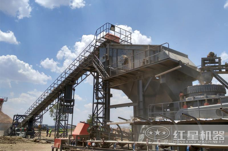 山皮石破碎、制沙生產(chǎn)作業(yè)現(xiàn)場