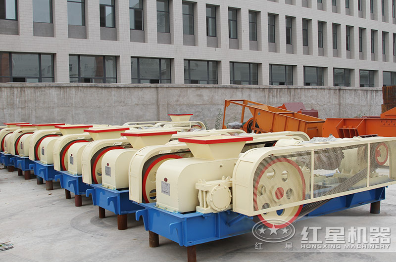 貨源充裕的對輥破設(shè)備 貨源充裕的對輥破設(shè)備