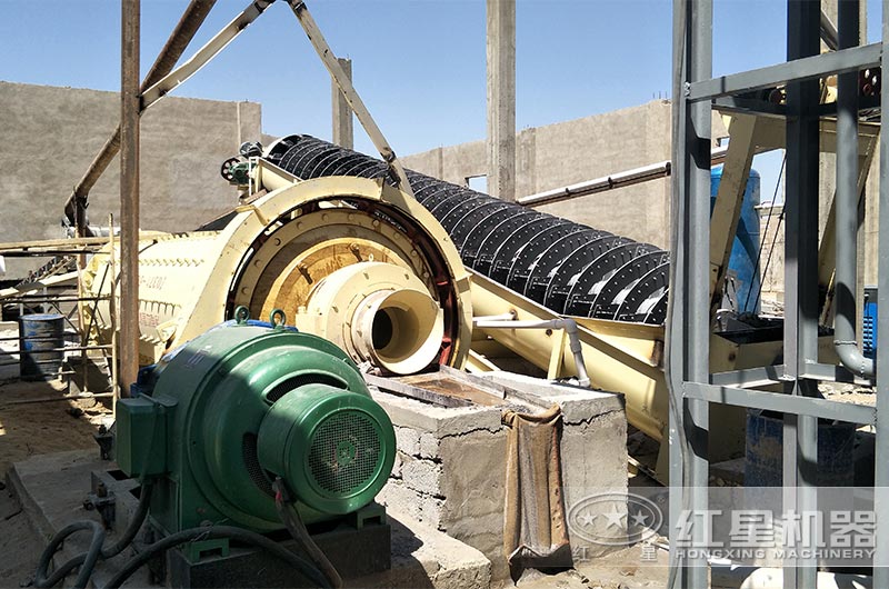 烏茲別克球磨機(jī)制砂生產(chǎn)現(xiàn)場 烏茲別克球磨機(jī)制砂生產(chǎn)現(xiàn)場