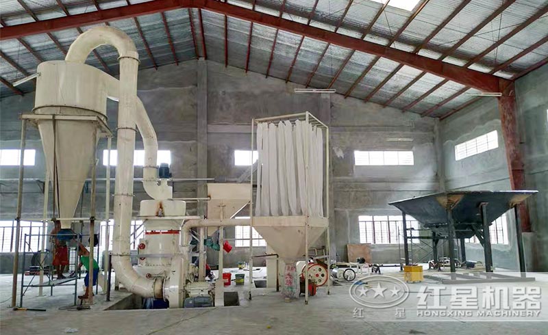 雷蒙磨粉機(jī)工作現(xiàn)場實(shí)拍 雷蒙磨粉機(jī)工作現(xiàn)場實(shí)拍