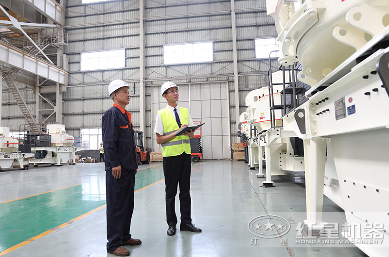 客戶投資機制砂生產(chǎn)來廠區(qū)考察設備 客戶投資機制砂生產(chǎn)來廠區(qū)考察設備