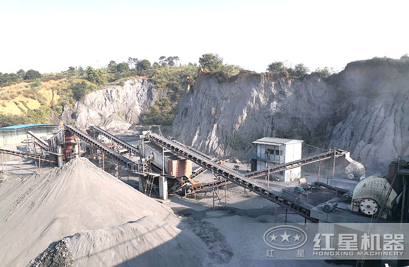 大型機制砂生產現(xiàn)場