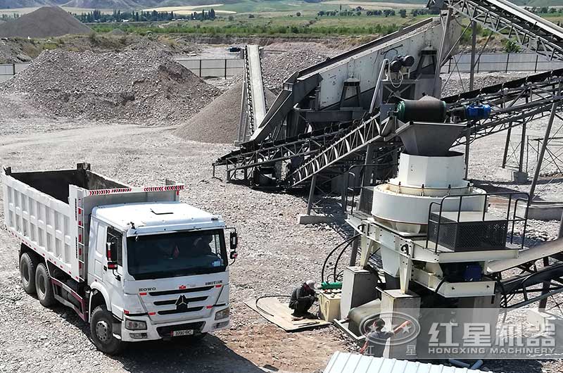 鐵礦石破碎現(xiàn)場 鐵礦石破碎現(xiàn)場