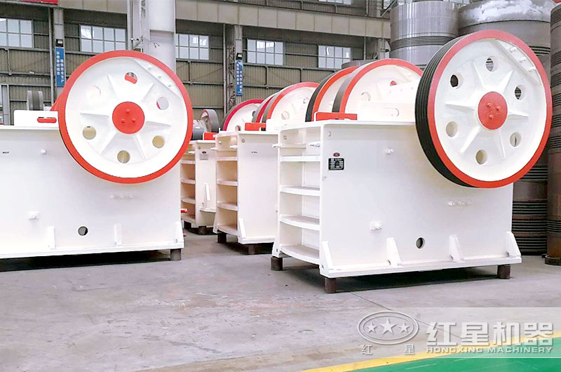 PEX系列細(xì)鄂破車間實拍圖 PEX系列細(xì)鄂破車間實拍圖