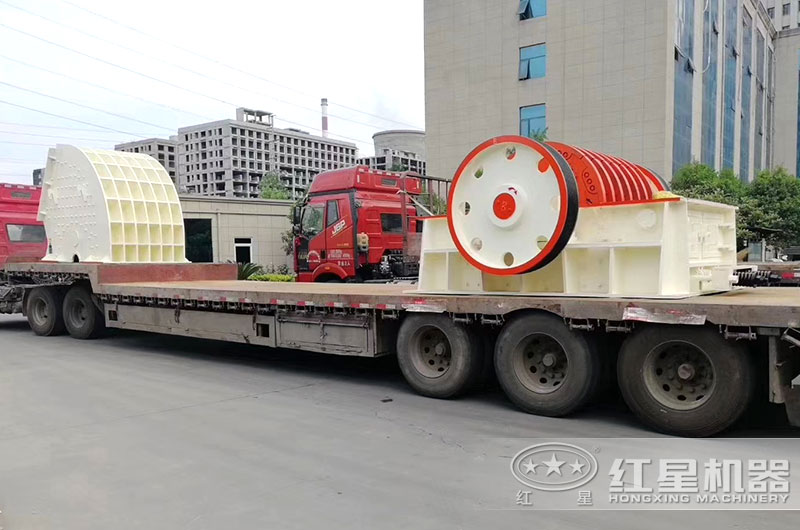 錘式破碎機發(fā)貨現(xiàn)場 錘式破碎機發(fā)貨現(xiàn)場