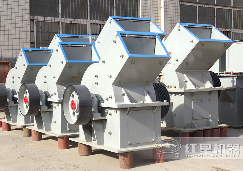 產(chǎn)量30噸錘式打砂機多少錢一臺，處理量由什么決定？