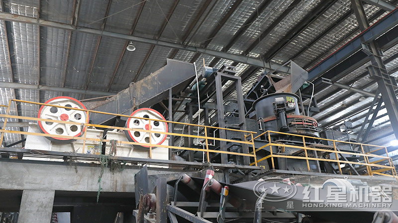 石頭制砂機全套設(shè)備生產(chǎn)線 石頭制砂機全套設(shè)備生產(chǎn)線