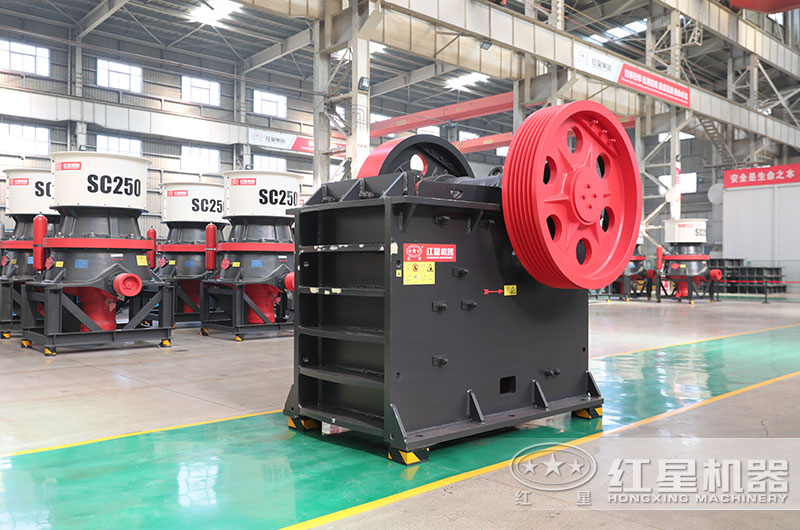 顎式破碎機(jī)圖片 顎式破碎機(jī)圖片