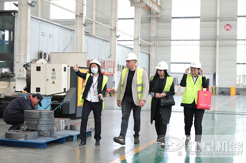 客戶(hù)來(lái)廠(chǎng)考察設(shè)備 客戶(hù)來(lái)廠(chǎng)考察設(shè)備